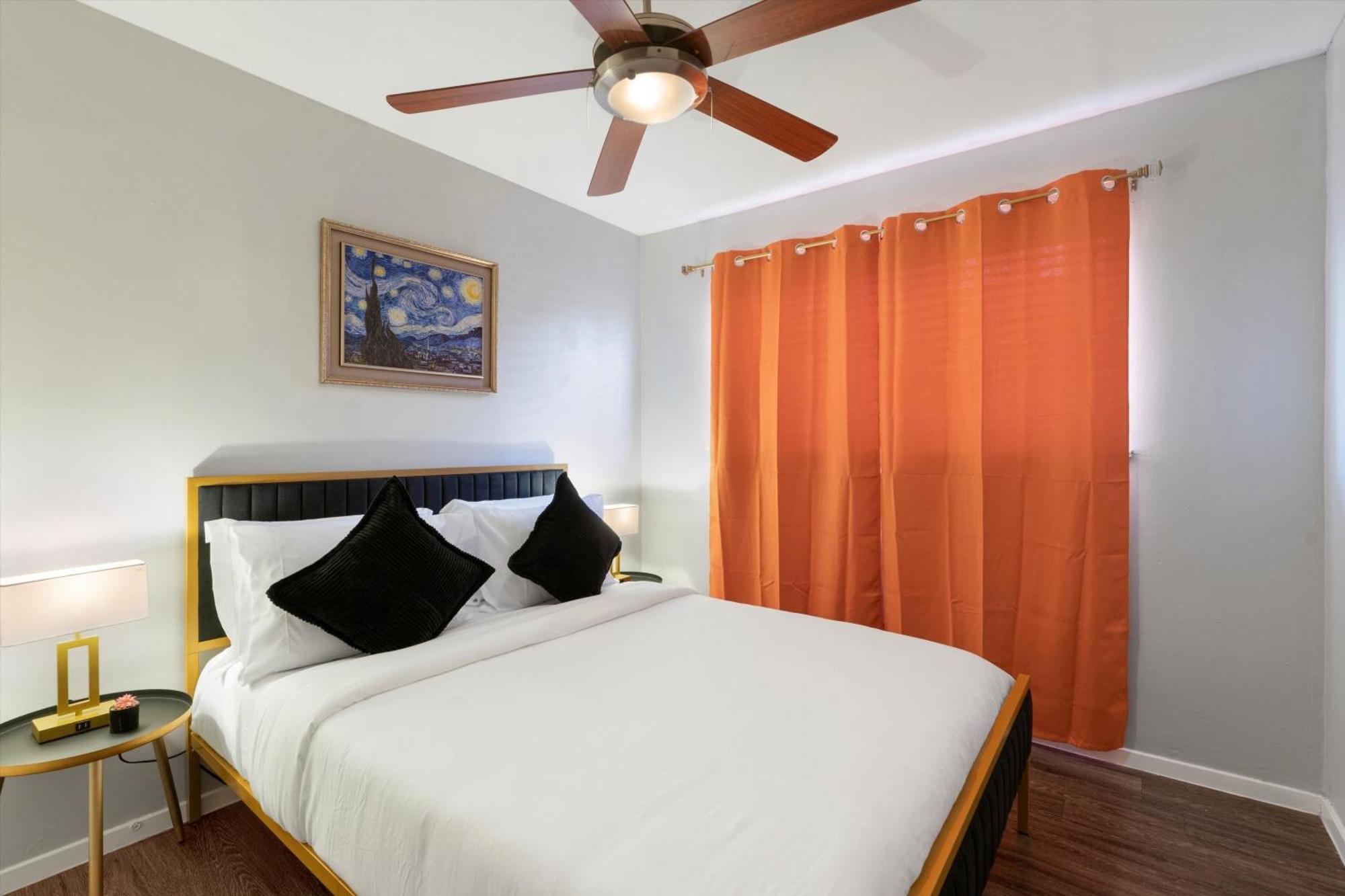 Mins 2 Downtown - King Bed - Private Stays ออสติน ภายนอก รูปภาพ